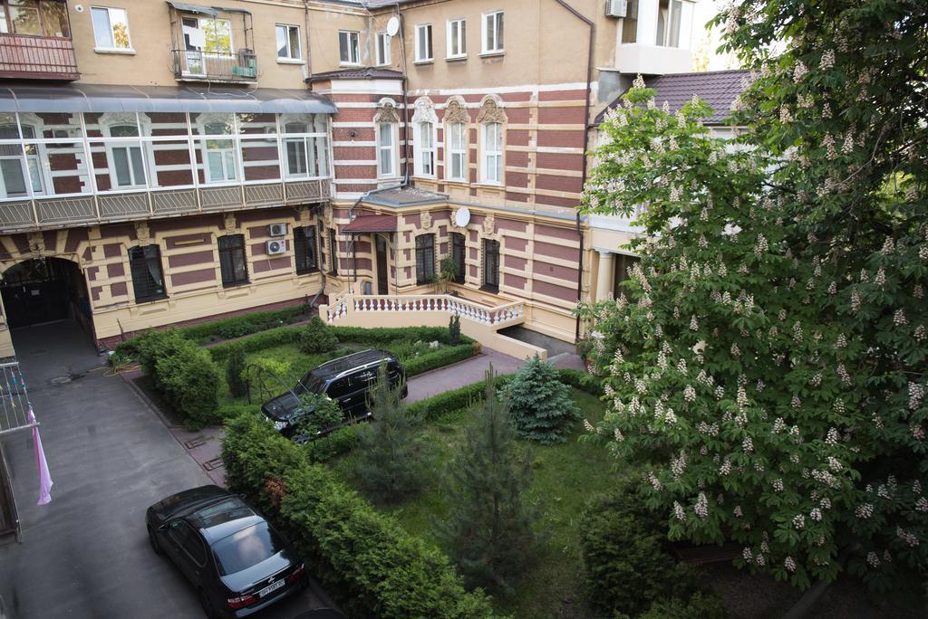 Vip Apartment na Derebasovskoi Odessa Exterior foto