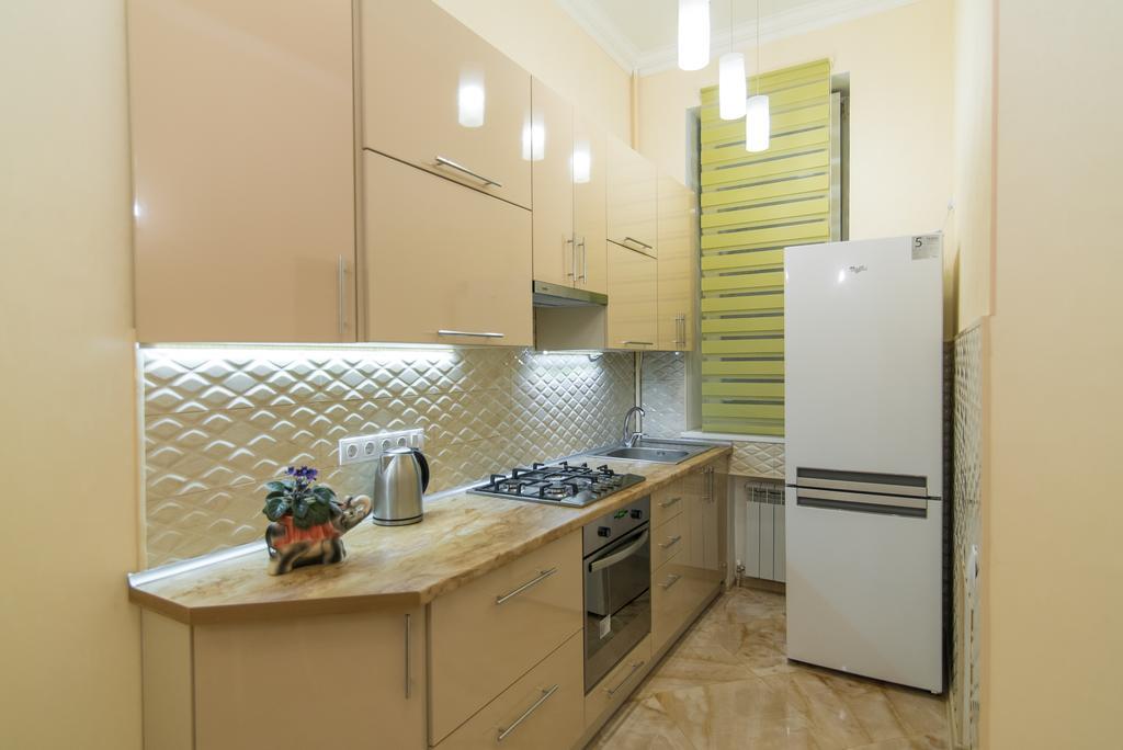 Vip Apartment na Derebasovskoi Odessa Exterior foto