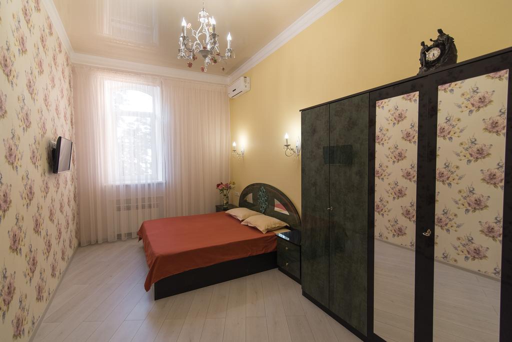 Vip Apartment na Derebasovskoi Odessa Exterior foto